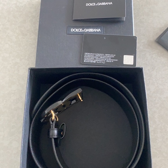 Authentic Dolce and Gabbana black belt. 100% calf leather. - Picture 2 of 4